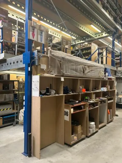 Workplace photo 17 of 23 - Warehouse worker in Germany
