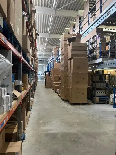 Workplace photo 14 of 23 - Warehouse worker in Germany